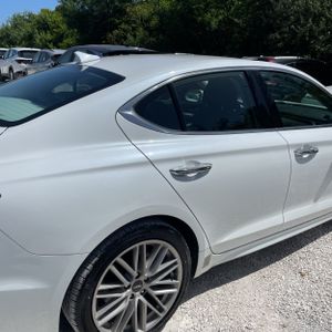 2020 Genesis G70 2.0T — фото 9