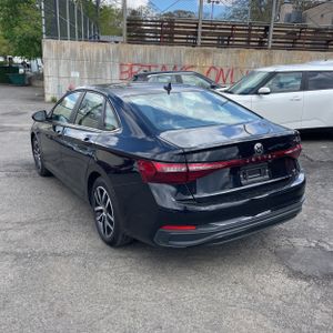 VOLKSWAGEN JETTA SE - 5