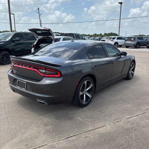 2017 Dodge CHARGER SE — фото 8