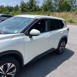 2023 Nissan ROGUE SV 照片 2