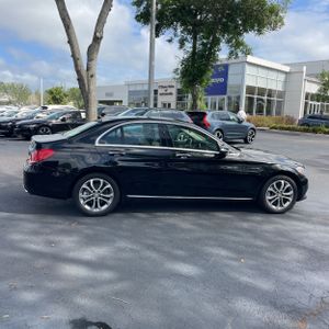 MERCEDES-BENZ C-CLASS - 10