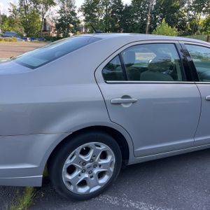 FORD FUSION SE - 9