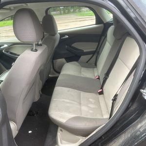 صورة مصغرة 32 لـ 2014 FORD FOCUS SE