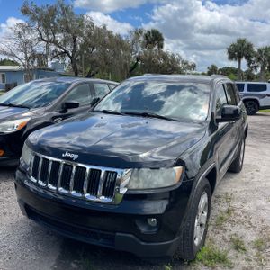 JEEP GRAND CHEROKEE LAREDO - 1