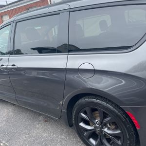 CHRYSLER PACIFICA TOURING - 4