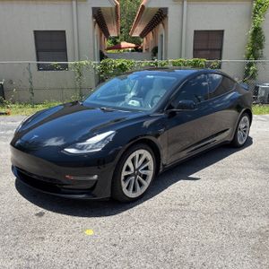 TESLA MODEL 3 LONG RANGE - 1