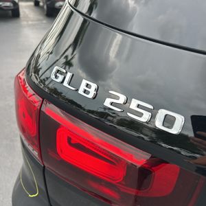 2023 Mercedes-BENZ GLB 缩略图 23