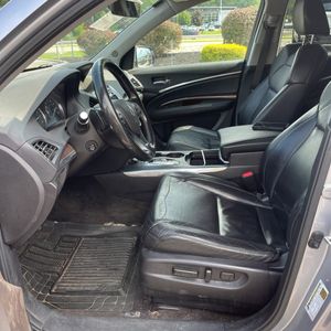 2017 Acura MDX SH-AWD photo 32