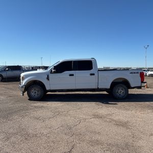 FORD F-250 SUPER DUTY XL - 3