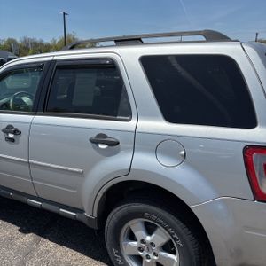 FORD ESCAPE XLT - 6