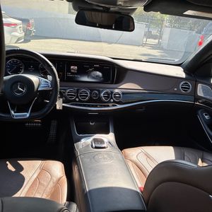 2017 Mercedes-BENZ S-CLASS AMG 照片 37