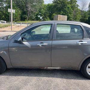 FORD FOCUS SE - 4