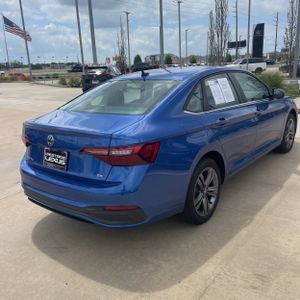 VOLKSWAGEN JETTA SE - 7