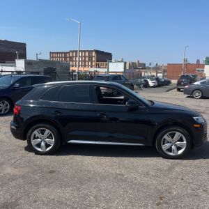 AUDI Q5 2.0T PREMIUM - 9