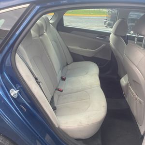2019 Hyundai SONATA SE — миниатюра 35