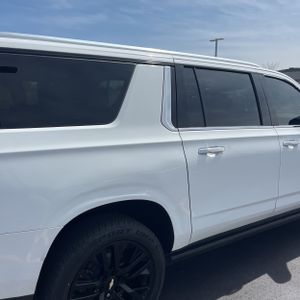 CHEVROLET SUBURBAN HIGH COUNTRY - 9