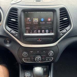 2016 JEEP CHEROKEE LIMITED — миниатюра 38