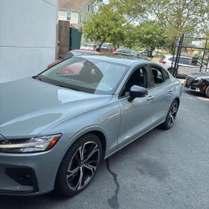 2024 Volvo S60 B5 CORE DARK THEME 照片 2