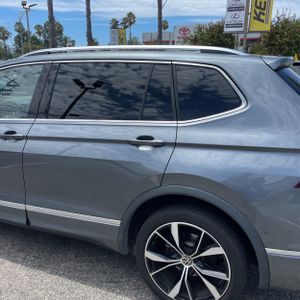2022 Volkswagen TIGUAN SEL R-LINE 4MOTION 照片 6