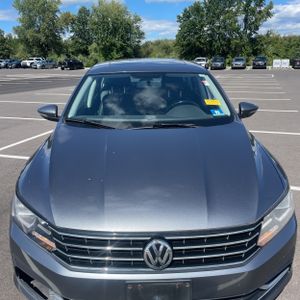 صورة 15 لـ 2018 Volkswagen PASSAT 2.0T SE