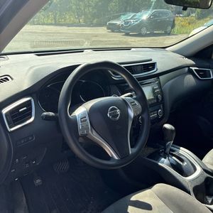 2016 Nissan ROGUE SL 照片 36