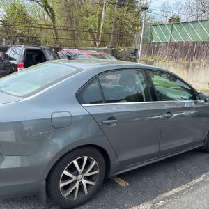 VOLKSWAGEN JETTA 1.4T SE - 9