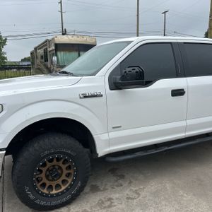 FORD F-150 XLT - 2