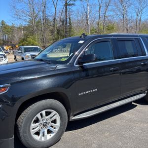 CHEVROLET SUBURBAN - 2