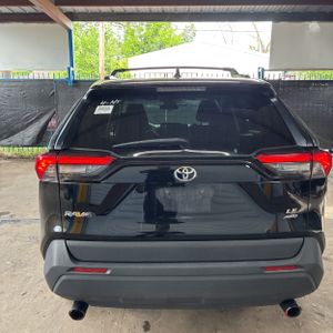 TOYOTA RAV4 - 7