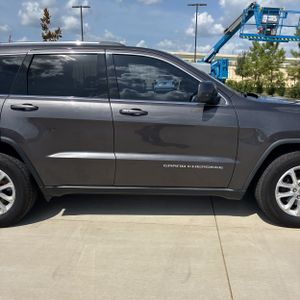 2015 JEEP GRAND CHEROKEE LAREDO — фото 11