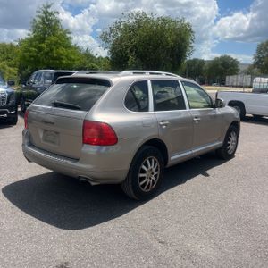 PORSCHE CAYENNE - 8
