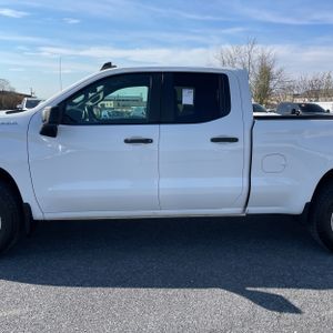 CHEVROLET SILVERADO 1500 CUSTOM - 4