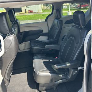 2020 Chrysler PACIFICA LIMITED — миниатюра 34