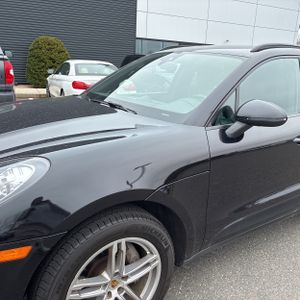 PORSCHE MACAN BASE - 2