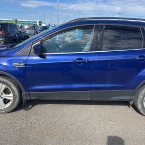 FORD ESCAPE SE - 4
