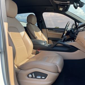 2019 Porsche CAYENNE S thumbnail 33