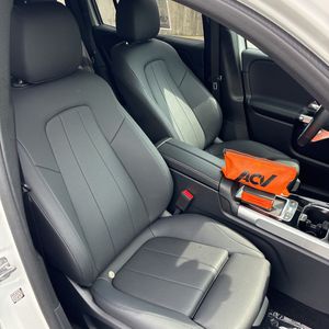 2026 Mercedes-BENZ GLB — миниатюра 33