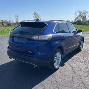 FORD EDGE SEL - 8