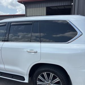 2017 Lexus LX 570 BASE 照片 6