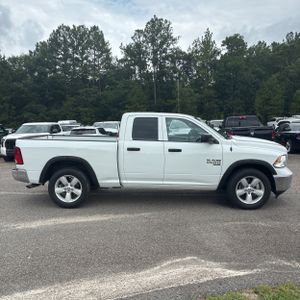 صورة 10 لـ 2024 RAM 1500 CLASSIC SLT