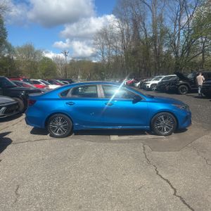 KIA FORTE GT-LINE - 10