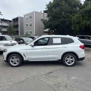 2018 BMW X3 XDRIVE30I photo 3