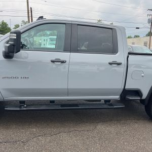 2024 Chevrolet SILVERADO 2500HD CUSTOM — фото 4