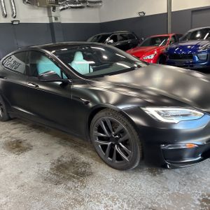 TESLA MODEL S PLAID - 10