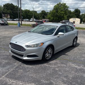 FORD FUSION SE - 1