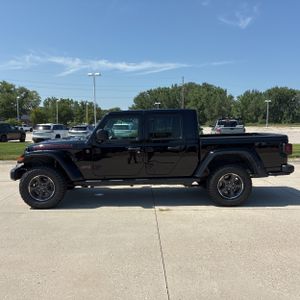 2021 JEEP GLADIATOR RUBICON photo 3