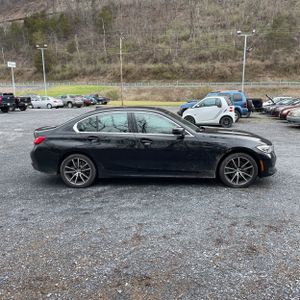 BMW 330I XDRIVE - 10