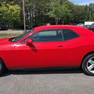 DODGE CHALLENGER SXT - 4