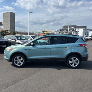 FORD ESCAPE SE - 3