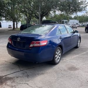 2010 Toyota CAMRY LE photo 8